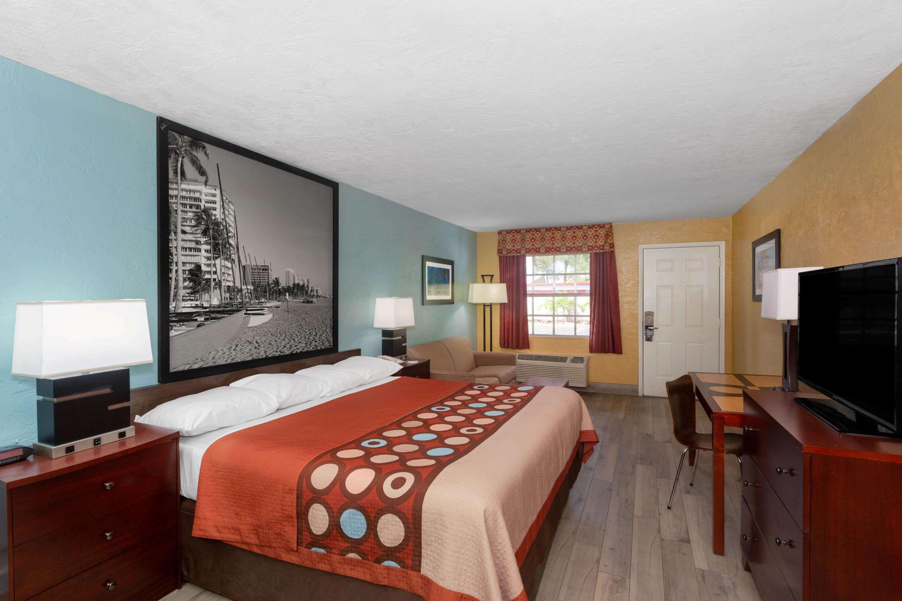 Super 8 By Wyndham Sarasota Area 2*