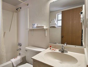Motel Super 8 By Wyndham Sarasota Area 2*